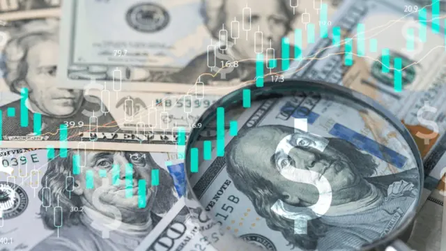 US Dollar Strengths and Weaknesses: Impact on Global Trade and Inflation