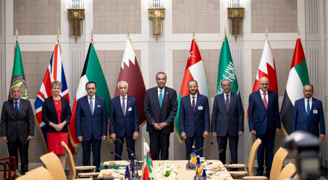 UK and GCC ministers in meeting condemning Gaza humanitarian crisis