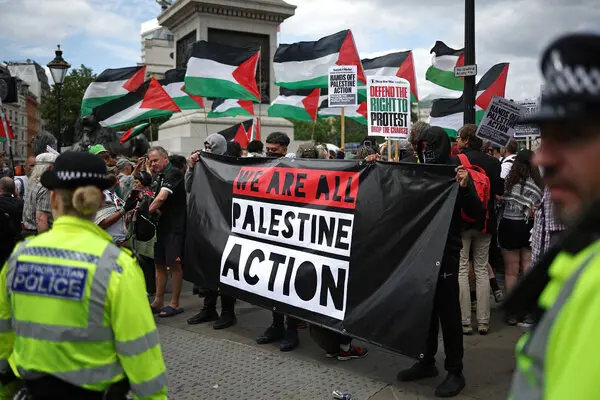 UK students protesting for Palestine under police watch